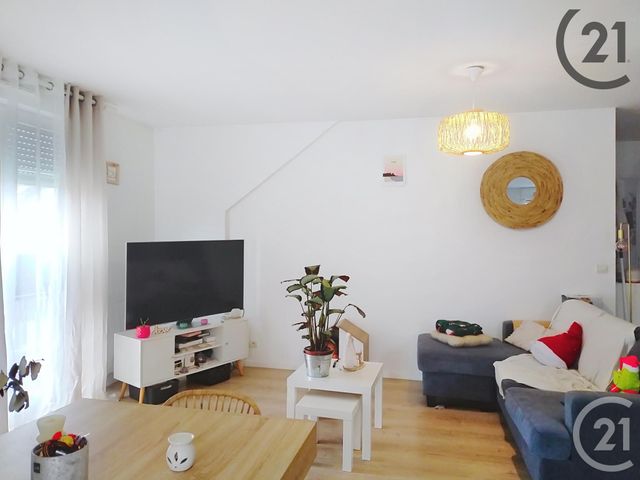 Appartement F3 à vendre - 3 pièces - 63.6 m2 - BRIE COMTE ROBERT - 77 - ILE-DE-FRANCE - Century 21 Cerim